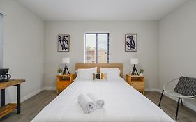 Comfortable Studio Near Calle Ocho In Miami