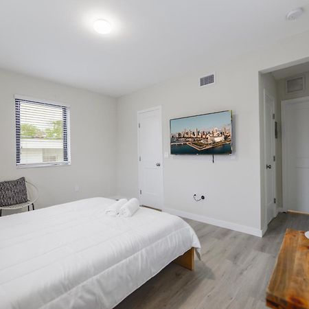Comfortable Studio Near Calle Ocho In Miami Apartment Exterior photo